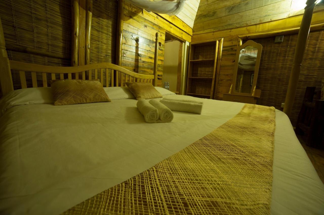 Chabahinga Lake Bunyonyi Eco Resort מראה חיצוני תמונה