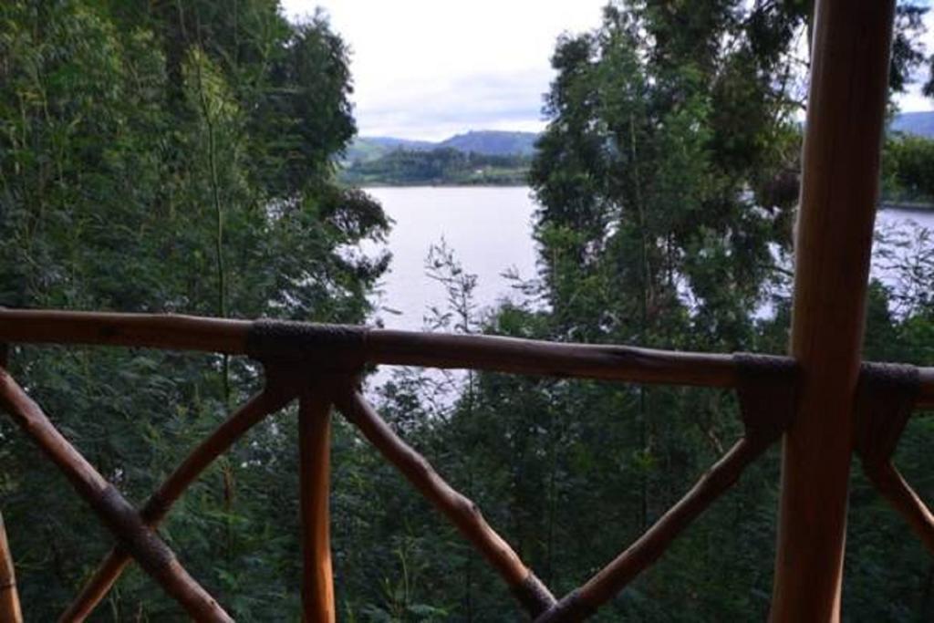 Chabahinga Lake Bunyonyi Eco Resort חדר תמונה